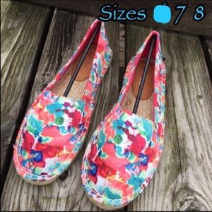 SZ 7&8 ONLY! Floral Pink Satin Espadrilles! NEW!